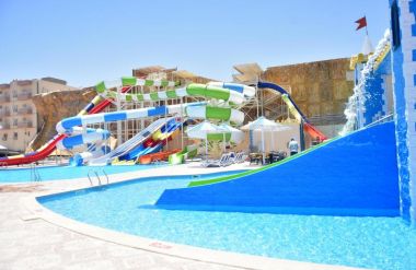 AMC Royal Hotel & Spa 