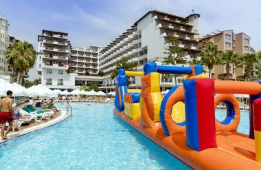 HOLIDAY PARK RESORT