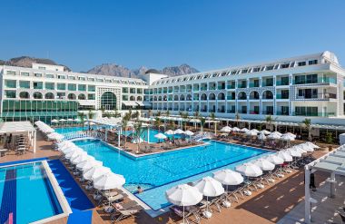 KARMIR RESORT & SPA