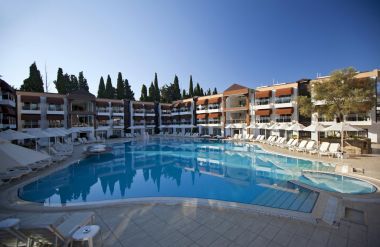 RISA HOTEL