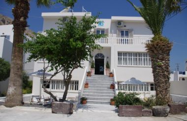 KAMARI BLU BOUTIQUE HOTEL
