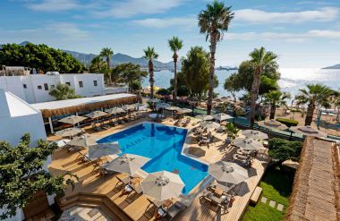 YALIPARK BEACH HOTEL