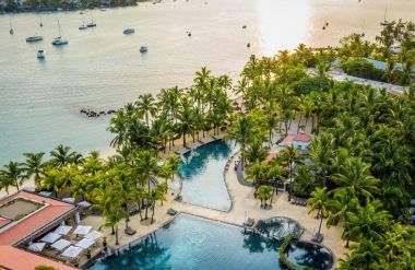 MAURICIA BEACHCOMBER RESORT & SPA